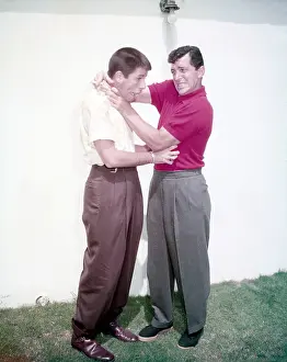 Choking Prints: From left: Jerry Lewis, Dean Martin, 1953. Photo: TV Guide/courtesy Everett Collection