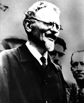 Russian Prints: Leon Trotsky, 1929.. Courtesy: CSU Archives / Everett Collection