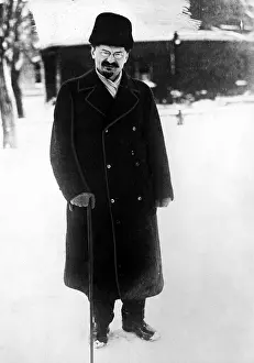 Russian Prints: Leon Trotsky, 1929.. Courtesy: CSU Archives / Everett Collection