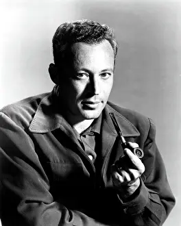 Pipe Prints: Leon Uris, circa mid-1950s. Courtesy: CSU Archives / Everett Collection