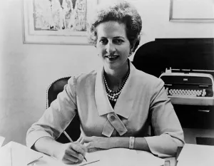Images Dated 3rd May 2012: Letitia Baldrige, First Lady Jacqueline Kennedy's Social Secretary