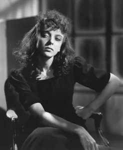 Images Dated 24th November 2015: THE LIGHT THAT FAILED, Ida Lupino, 1939
