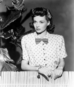 Charm Bracelet Prints: Lilli Palmer, ca. 1947