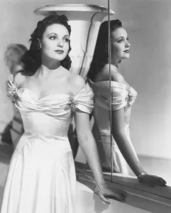 Reflection Prints: Linda Darnell, early 1940s