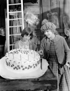 Images Dated 31st May 2005: LITTLE ANNIE ROONEY, Mary Pickford (r)