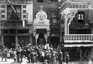 Ethnic Prints: Little Italy, Street altar to Our Lady of Help, Mott St. New York, 1908