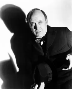 Images Dated 1st February 2016: LONDON BELONGS TO ME, (aka DULCIMER STREET), alastair Sim, 1948