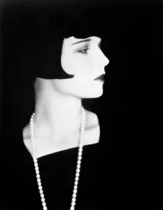 Images Dated 1st December 2006: Louise Brooks, 1928. Photograph by Eugene Robert Richee