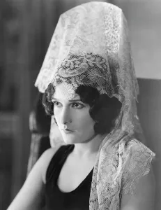 Images Dated 11th February 2015: LOVE EM AND LEAVE EM, Evelyn Brent, 1926