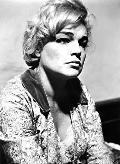 Simone Prints: LOVE A LA CARTE, (aka ADUA E LE COMPAGNE), Simone Signoret, 1960
