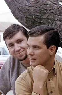 Hickman Prints: THE MANY LOVES OF DOBIE GILLIS, from left: Bob Denver, Dwayne Hickman, (1961), 1959-63