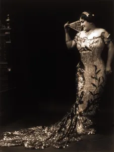 Diva Prints: Luisa Tetrazzini (1871-1940), Italian coloratura soprano and international opera star in 1911 photo