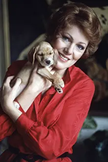 Celebrities Prints: Lynn Redgrave, at home, 1980
