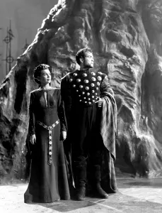 Images Dated 4th November 2013: MACBETH, from left, Jeanette Nolan, Orson Welles, 1948