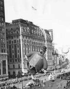 Thanksgiving Prints: Macy's Thanksgiving Day Parade