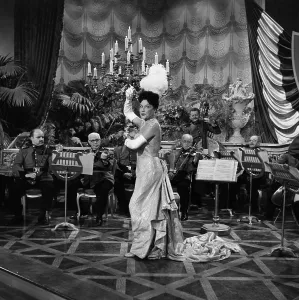 CALL ME MADAM, Ethel Merman, 1953, TM and copyright 20th Century-Fox Film Corp. All Rights Reserved / Courtesy: Everett Collection