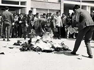 Social Movement Prints: Madrid. Student demonstration (3rd May 1966)