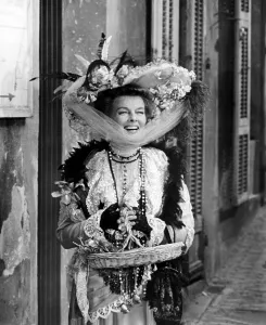 Picture Hat Prints: THE MADWOMAN OF CHAILLOT, Katharine Hepburn, 1969
