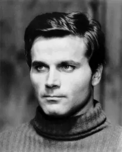 Turtleneck Sweater Prints: MAFIA, (aka IL GIORNO DELLA CIVETTA), Franco Nero, 1969