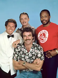 magnum pi clockwise left larry manetti Trending Item 1