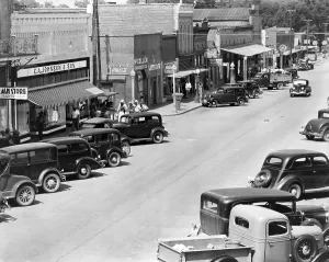 Depression Prints: Main Street of Greensboro, county seat of Hale County