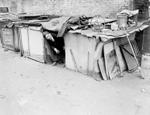 Depression Prints: A man living in a shack off Broadway