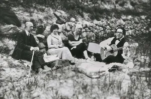 Segovia Prints: Manuel de Falla (left), his sister Mara del Carmen