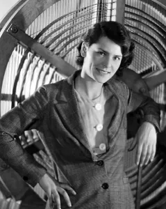 Images Dated 27th February 2007: Margaret Bourke-White, 1933. Courtesy: CSU Archives/Everett Collection
