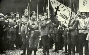 Petrograd Prints: Maria Bochkarieva's women's battalion's banners blessed. June 1917