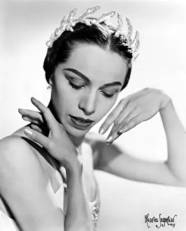 Dancer Prints: Maria Tallchief, ballerina of the Ballet Russe De Monte Carlo