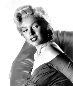 Glamorous Prints: Marilyn Monroe, 1952