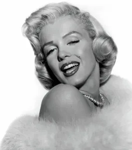 Lipstick Prints: MARILYN MONROE