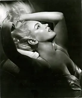 1409mam Prints: Marilyn Monroe, ca. 1950. - Photo: Courtesy Everett Collection