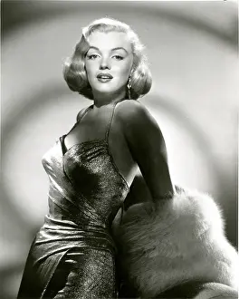 1409mam Prints: Marilyn Monroe, ca. 1951. - Photo: Courtesy Everett Collection