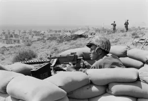 Combat Gear Prints: US Marine in a foxhole in Beirut