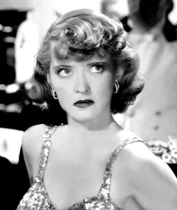 Images Dated 28th November 2007: MARKED WOMAN, Bette Davis, 1937
