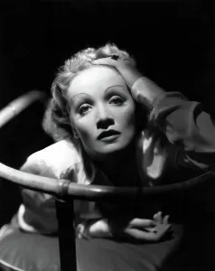 Ring Prints: Marlene Dietrich. ca. 1932