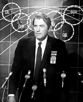 Jsx 52 Prints: MAROONED, Gregory Peck, 1969