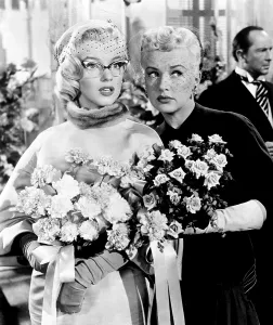 Bouquet Prints: HOW TO MARRY A MILLIONAIRE, Marilyn Monroe