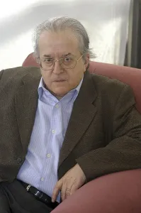 MARTI GOMEZJos. Writer. 2004. Oscar Elias/AISA/Everett Collection (184169)**US SALES ONLY**