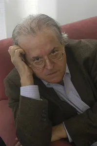MARTI GOMEZJos. Writer. 2004. Oscar Elias/AISA/Everett Collection (184171)**US SALES ONLY**