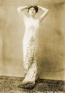 Jules Prints: Mary Garden (1877-1967), as the pagan courtesan Thais