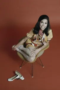1970s Portraits Prints: THE MARY TYLER MOORE SHOW, Mary Tyler Moore, (1970), 1970-77