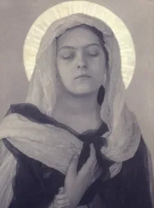 Images Dated 17th August 2007: Mary, Woman posed as Virgin Mary, by Charles I. Berg, early 1900s