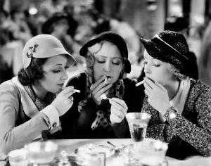 THREE ON A MATCH, Ann Dvorak, Joan Blondell, Bette Davis, 1932