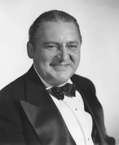 Images Dated 17th December 2015: MEET JOHN DOE, Edward Arnold, 1941