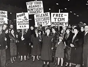 Csubeta Prints: Members of the International Labor Defense greet Mrs