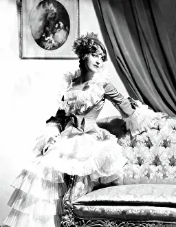 2019 Prints: THE MERRY WIDOW, Jeanette MacDonald, 1934