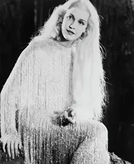 Images Dated 4th June 2019: A MIDSUMMER NIGHT'S DREAM, Anita Louise, 1935