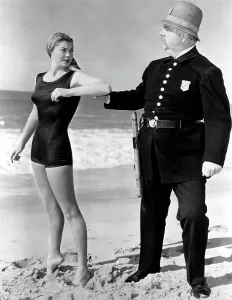 Images Dated 12th December 2005: MILLION DOLLAR MERMAID, Esther Williams, Charles Watts, 1952
